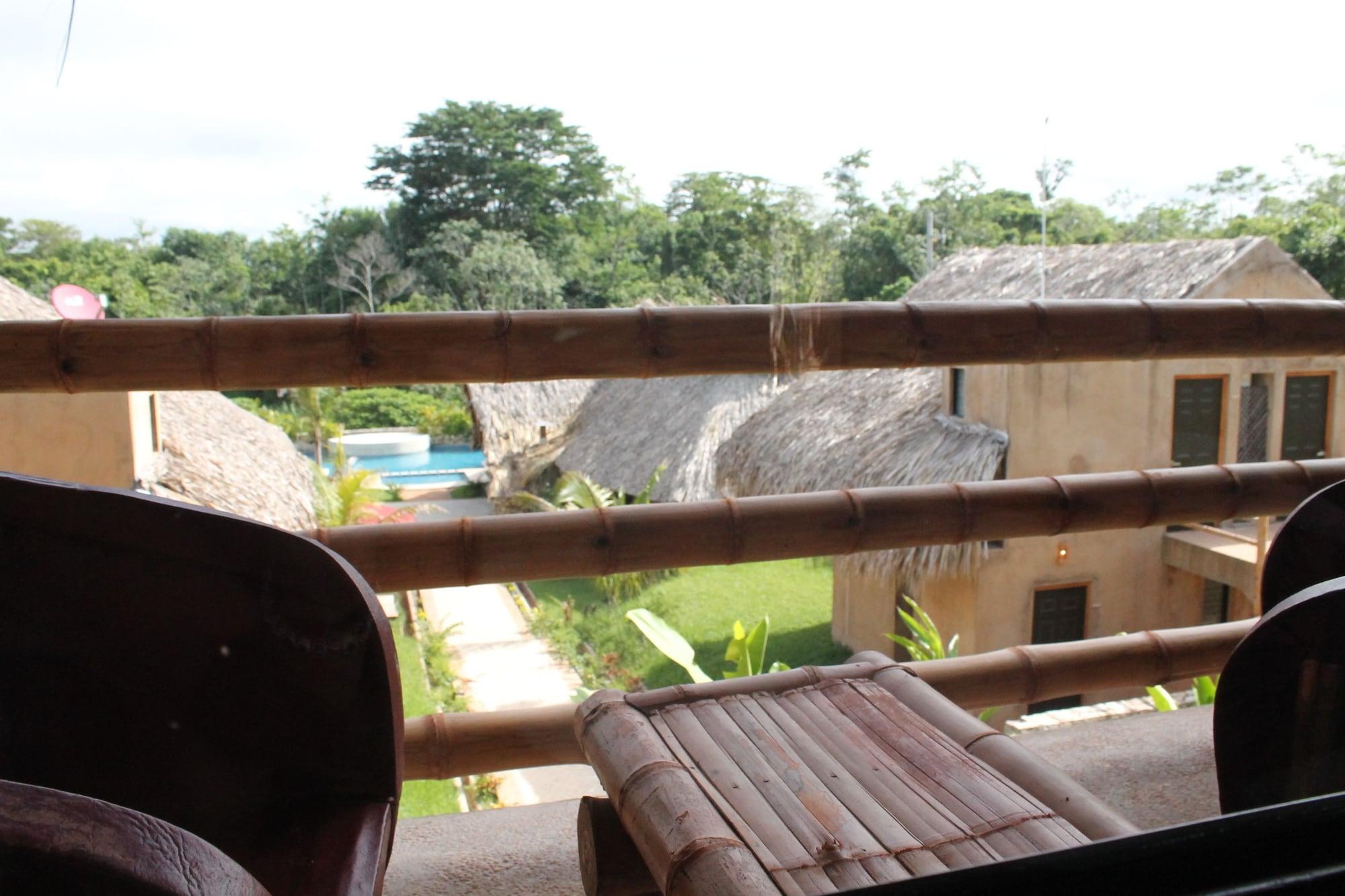 Axkan Palenque, Shows En Vivo & Gastronomia Mar Y Tierra & Travel Agency Exterior foto