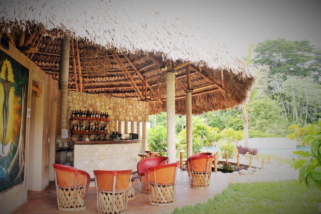 Axkan Palenque, Shows En Vivo & Gastronomia Mar Y Tierra & Travel Agency Exterior foto